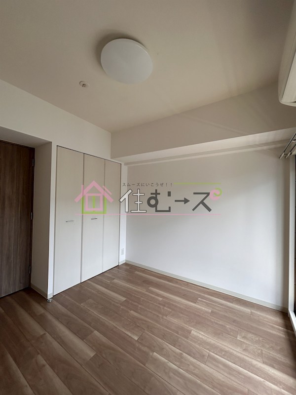 エスリード北大阪レジデンス リビング