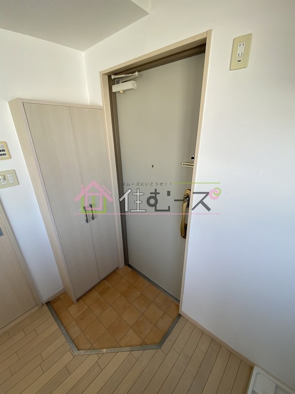 ロマネスク淡路 玄関