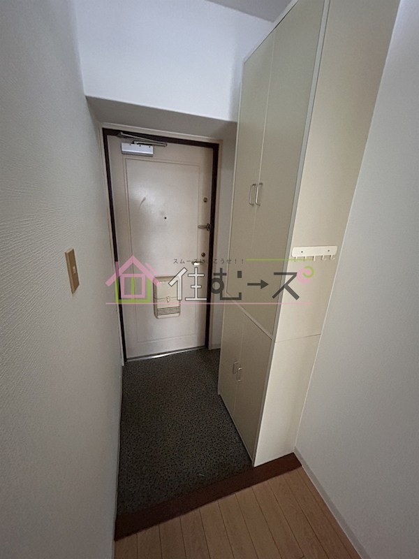 ライオンズマンション新大阪第3 玄関