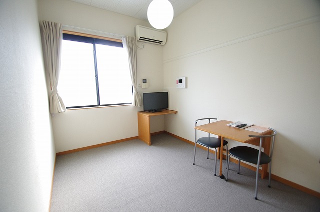 レオパレスシリウス ベッドルーム