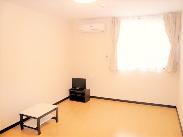 レオネクスト金楽寺 リビング