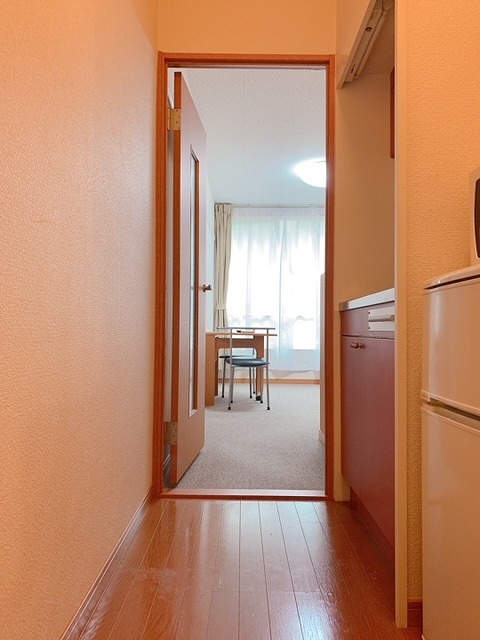 レオパレスメゾン　モンポルト 玄関