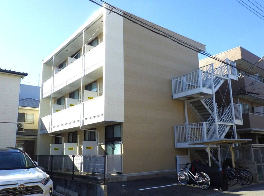 レオパレスアルカイック 外観