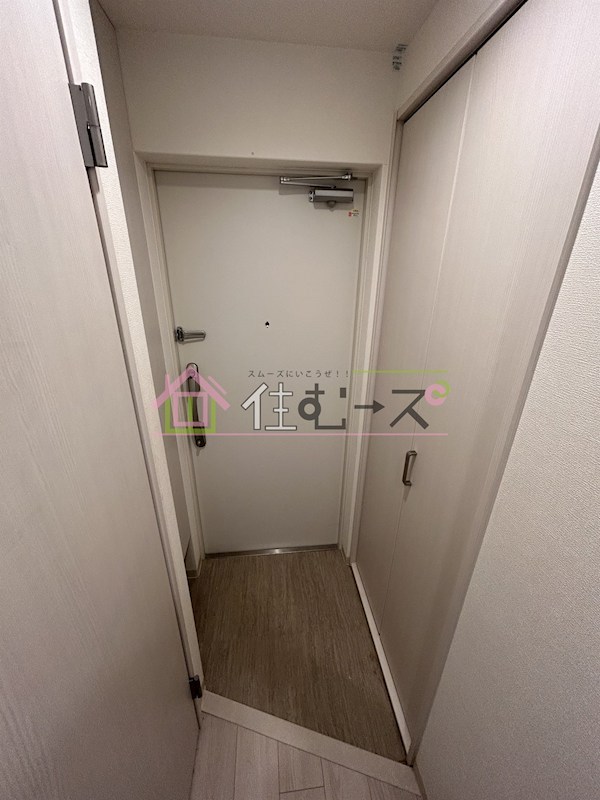 フォーリアライズ南堀江ヴィータ 玄関