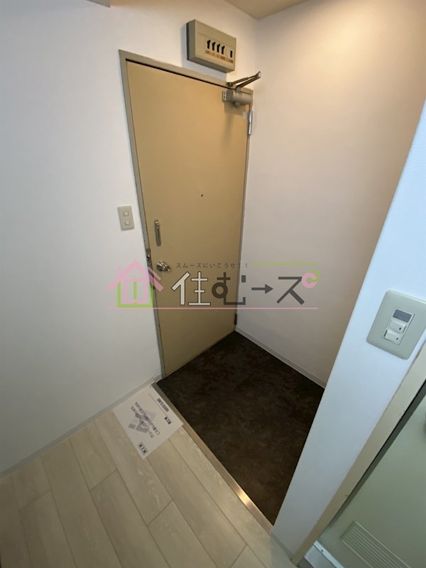 ハイツ西村 玄関