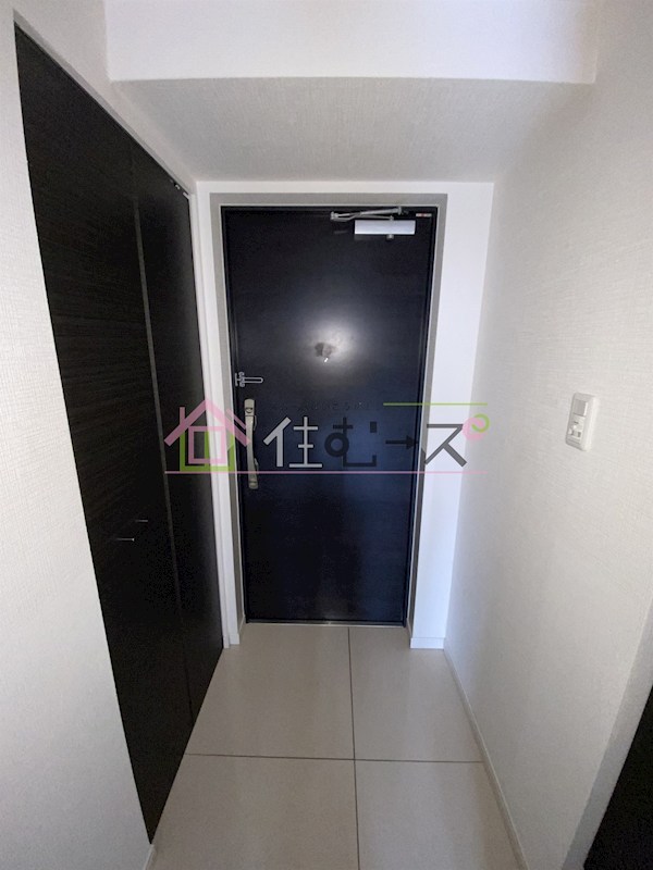 S-RESIDENCE難波EAST 玄関