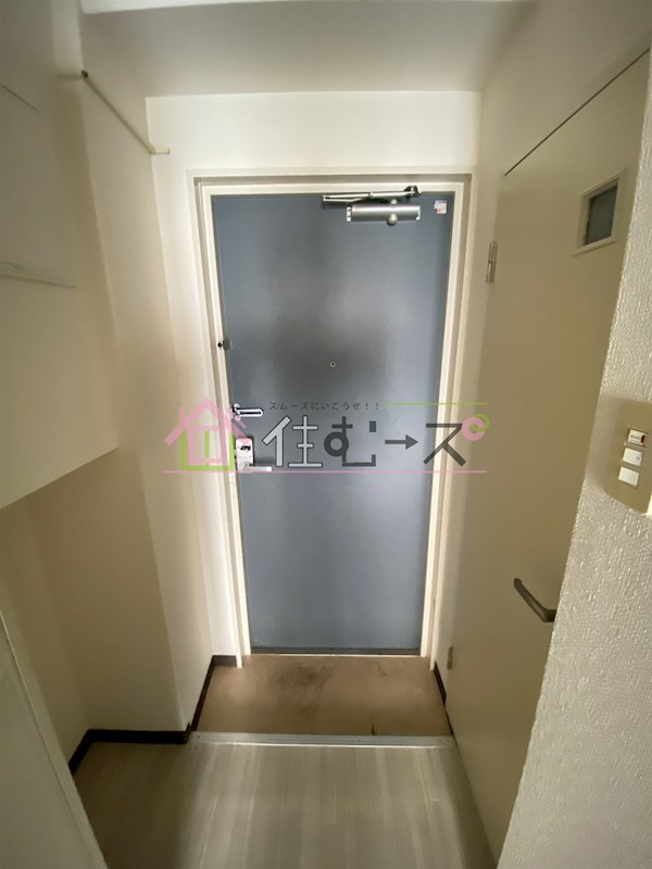 シティライフエステート難波南 玄関