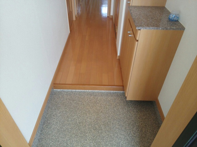 ベルアビタシオン 玄関