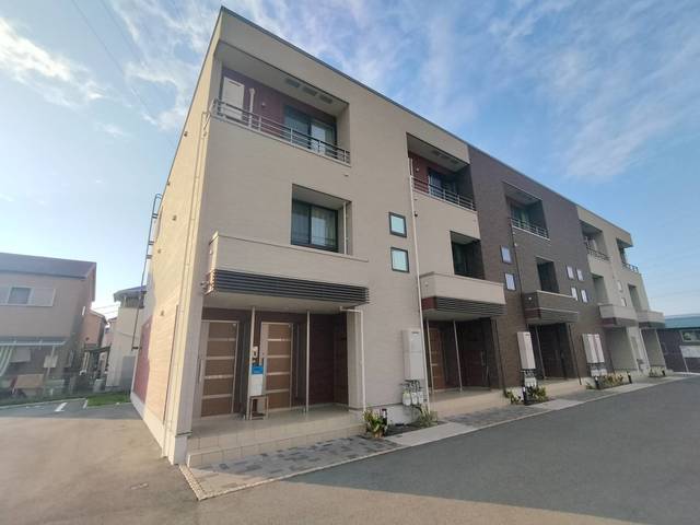 オーキッド　プレイス 外観