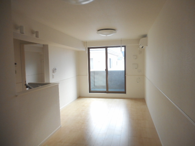 オーキッド　プレイス リビング