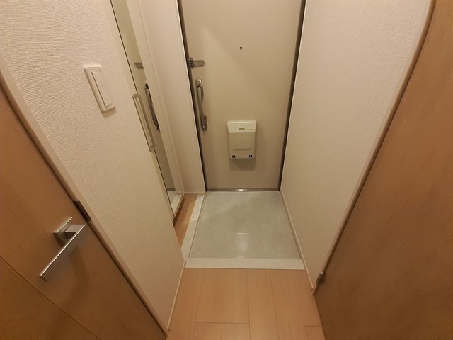 オーキッド　ヒルズ 玄関