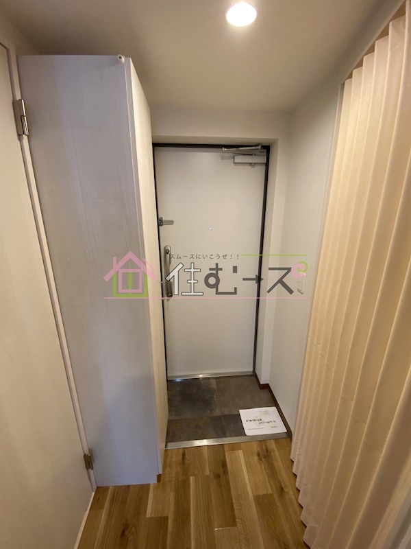 セゾンラトゥールMIYAKOJIMA 玄関