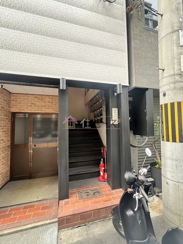 富来マンション エントランス