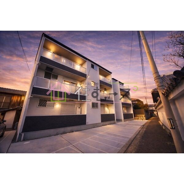 AVANTIO　HONMACHI 外観