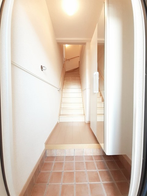 メゾン　さくら坂 玄関