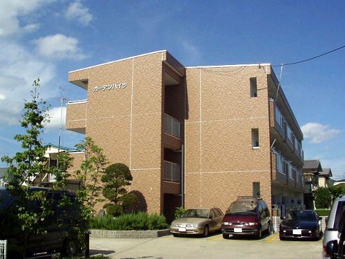ガーデンハイツ 外観