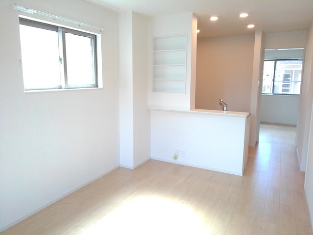 パインルーツⅠ リビング