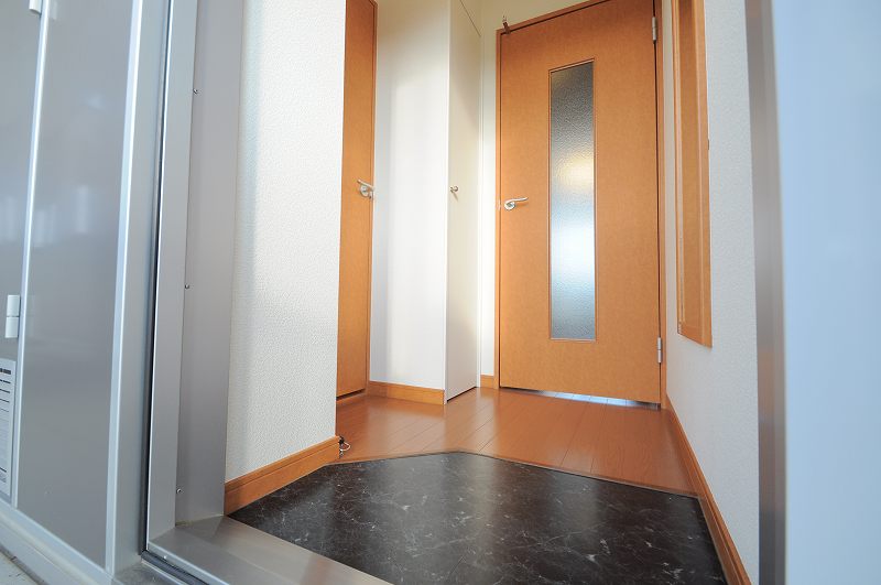 レオパレス大阪狭山Ⅱ 玄関