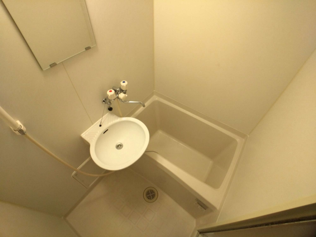 レオパレスエイト 風呂画像