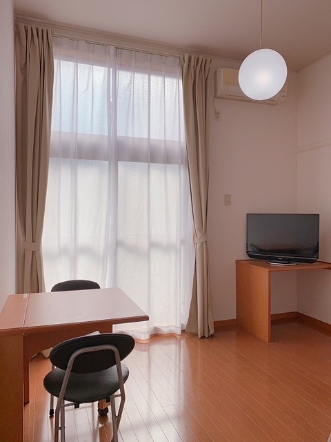 レオパレス堤ＭＮ　Ⅰ リビング