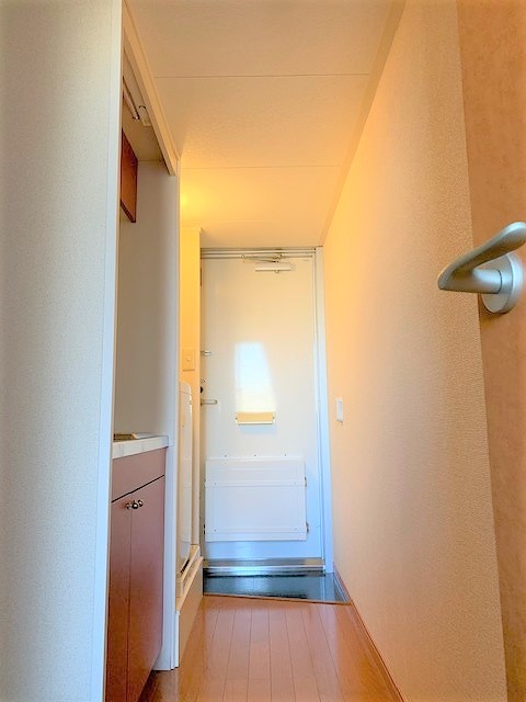 レオパレスパティオ仁川 玄関