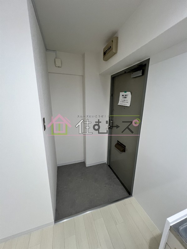 クルーム新大阪2番館 玄関