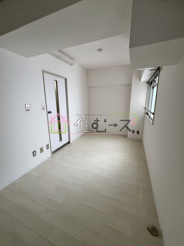 クルーム新大阪2番館 リビング