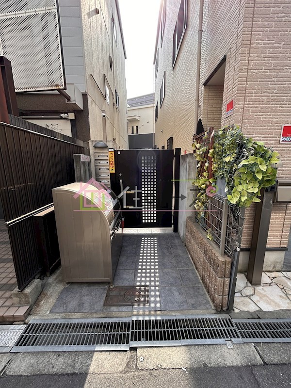 アッツ・コート玉出駅前 エントランス