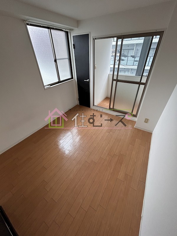 リビア岸里 ベッドルーム