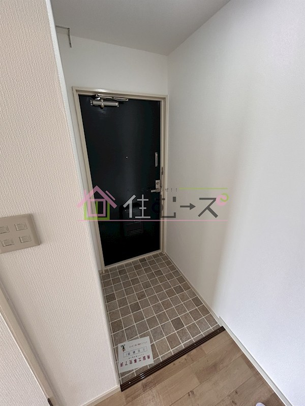 メゾンドール玉出 玄関