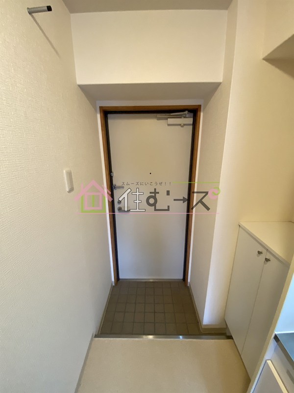 グランピア関目 玄関