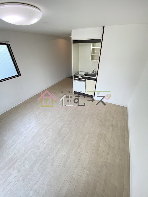 エムロード関目 リビング