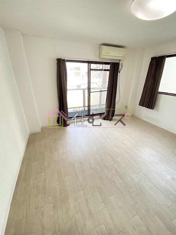 エムロード関目 ベッドルーム