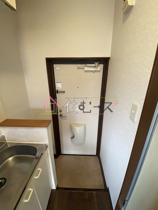 渡辺マンション 玄関