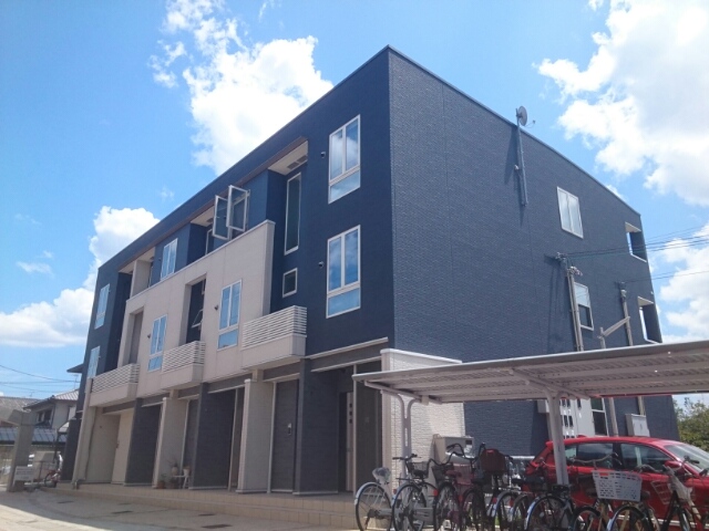 クリスタルガーデン　カラー 外観