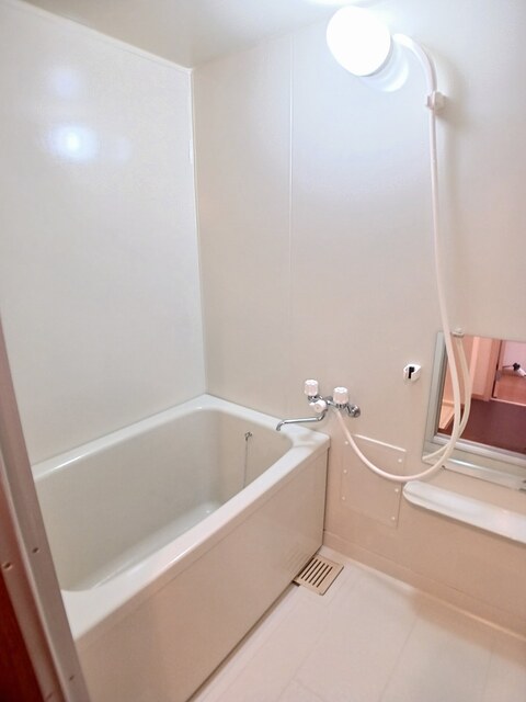 グリ－ンコ－ト１番館 風呂画像