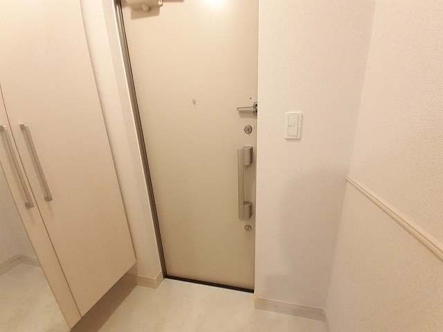 クレール・ド・ルナ 玄関