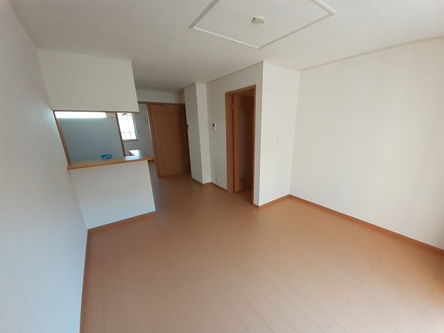 ティアラ　コートＡ リビング