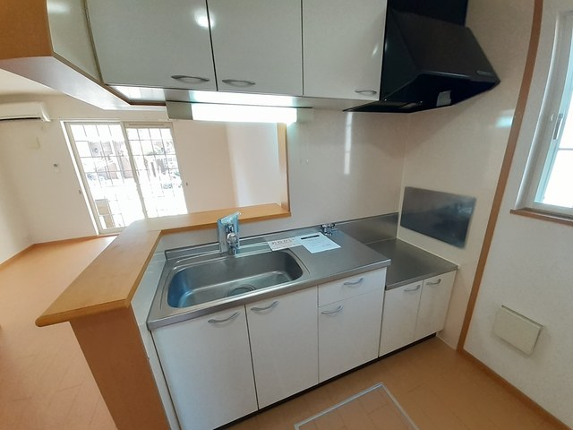 ティアラ　コートＡ キッチン