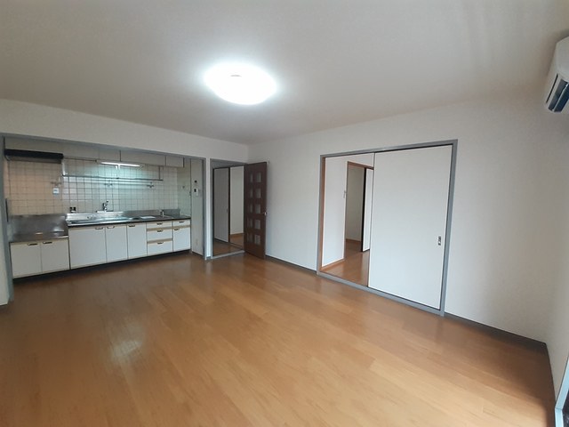 サンモール金剛 リビング