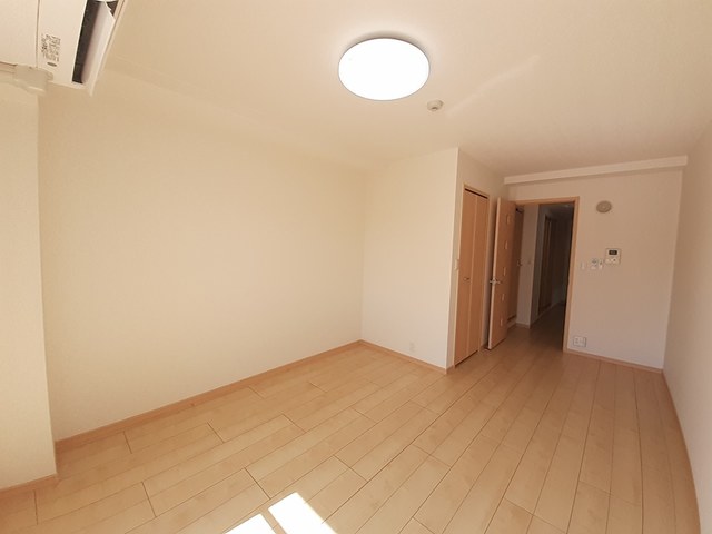 ラージ リビング