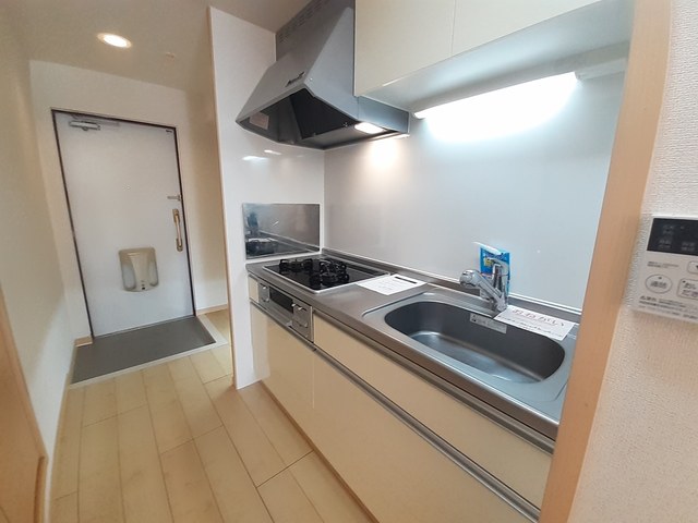 ラージ キッチン