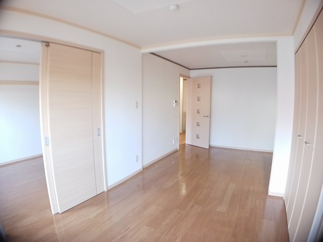 シャングリラ滝谷 リビング