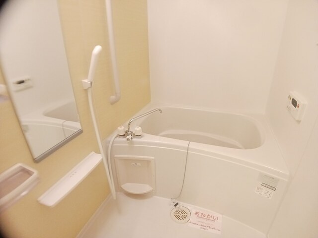 クリプトメリア　アヴェニュ－ 風呂画像