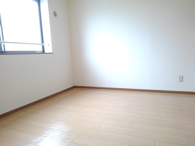 リヴ・エファート その他5