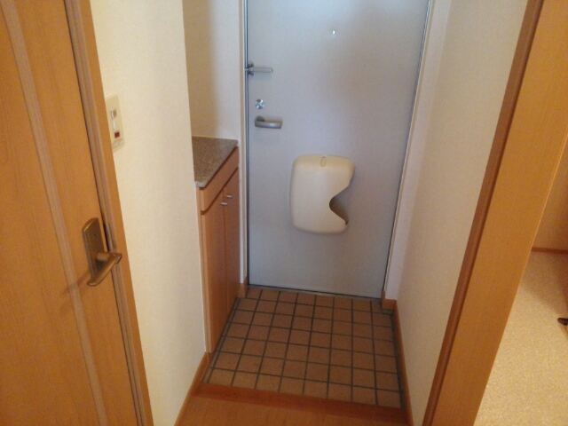 ボナール津久野 玄関