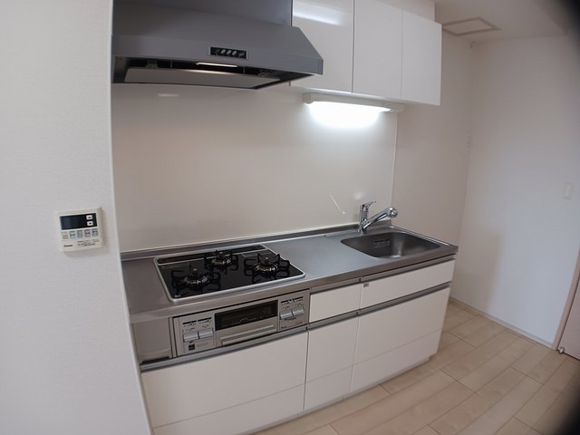 ラ　ヴィータ西梅田 キッチン