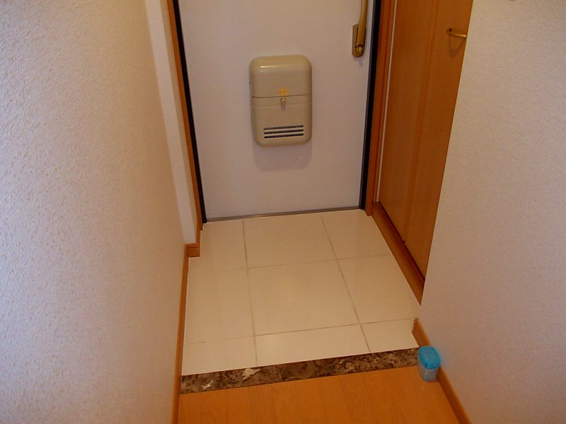 サニーレジデンス野田 玄関