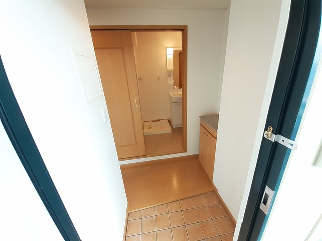 サクセス武庫川 玄関