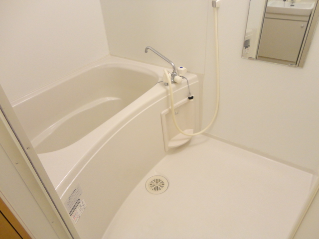 レオパレスアソシエ 風呂画像